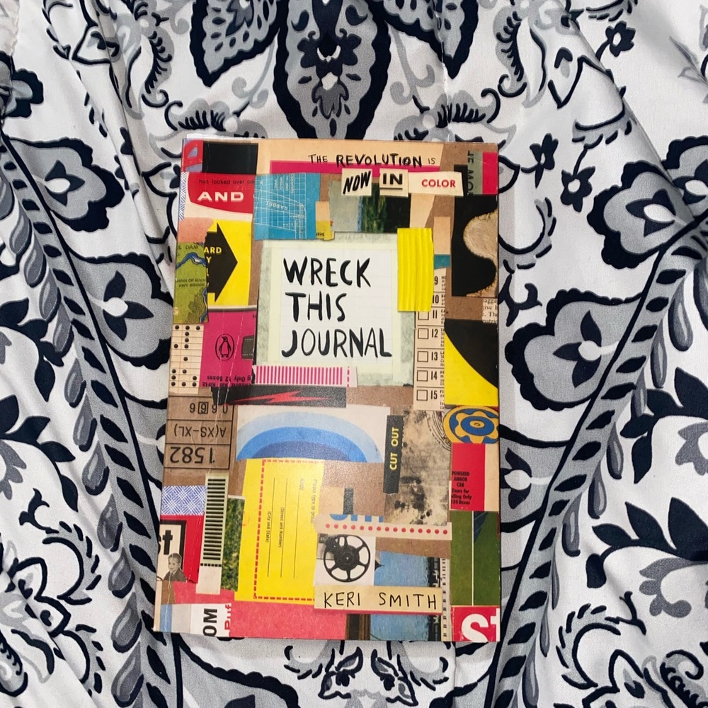 wreck this journal NEVER BEEN WROTE IN